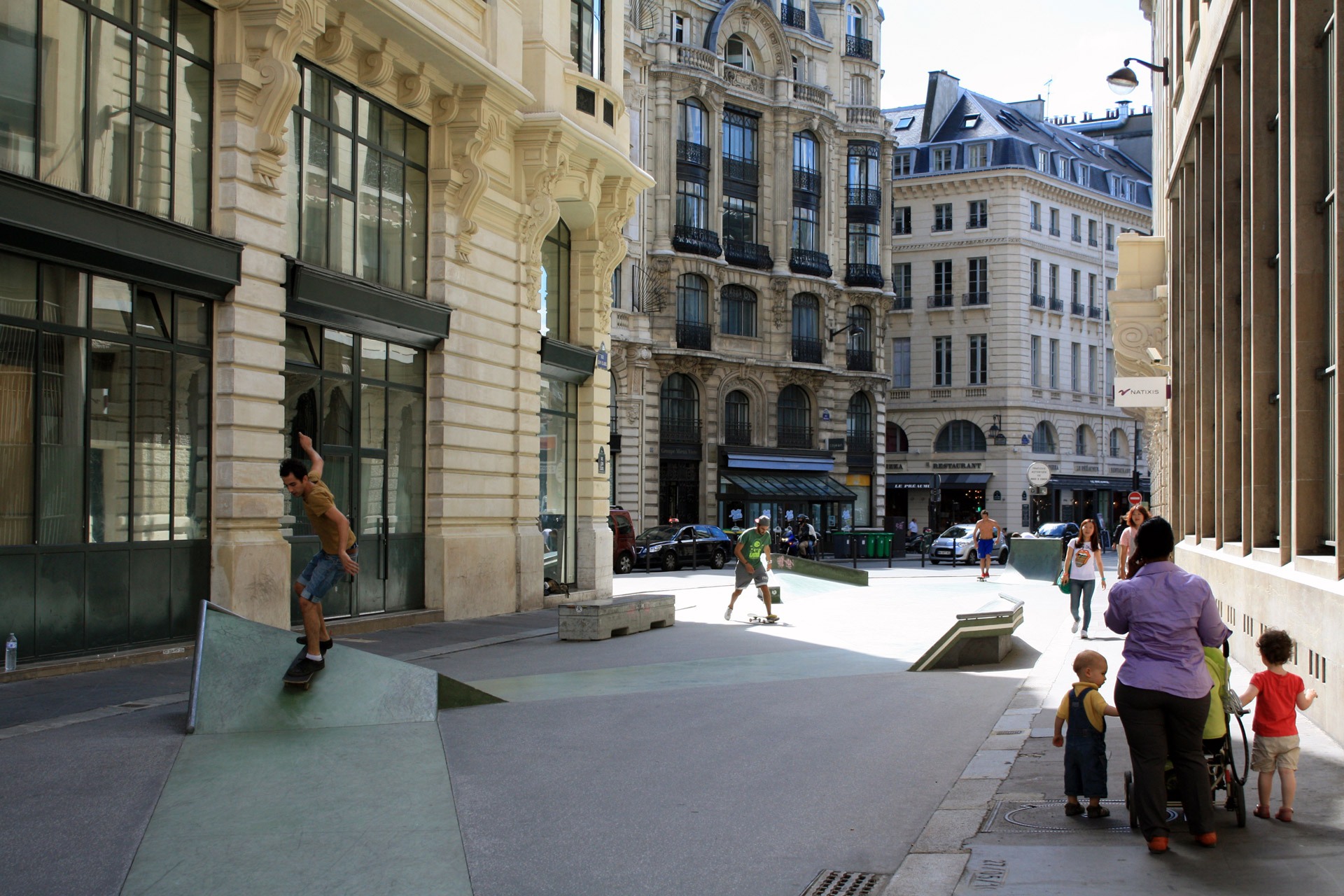 Cladel Street Spot Street Paris Skate Spot 3/5