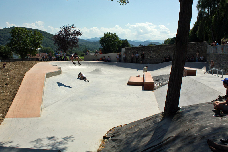 St Gaudens Skatepark Saint Gaudens Skate Spot 4/5