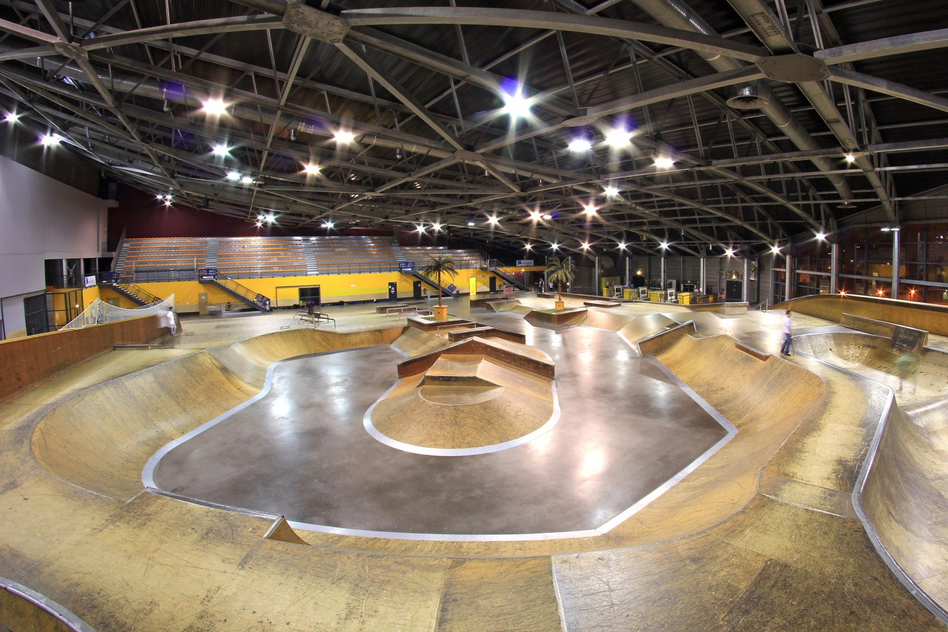 Palais Omnisports Indoor Marseille Skate Spot 5/5