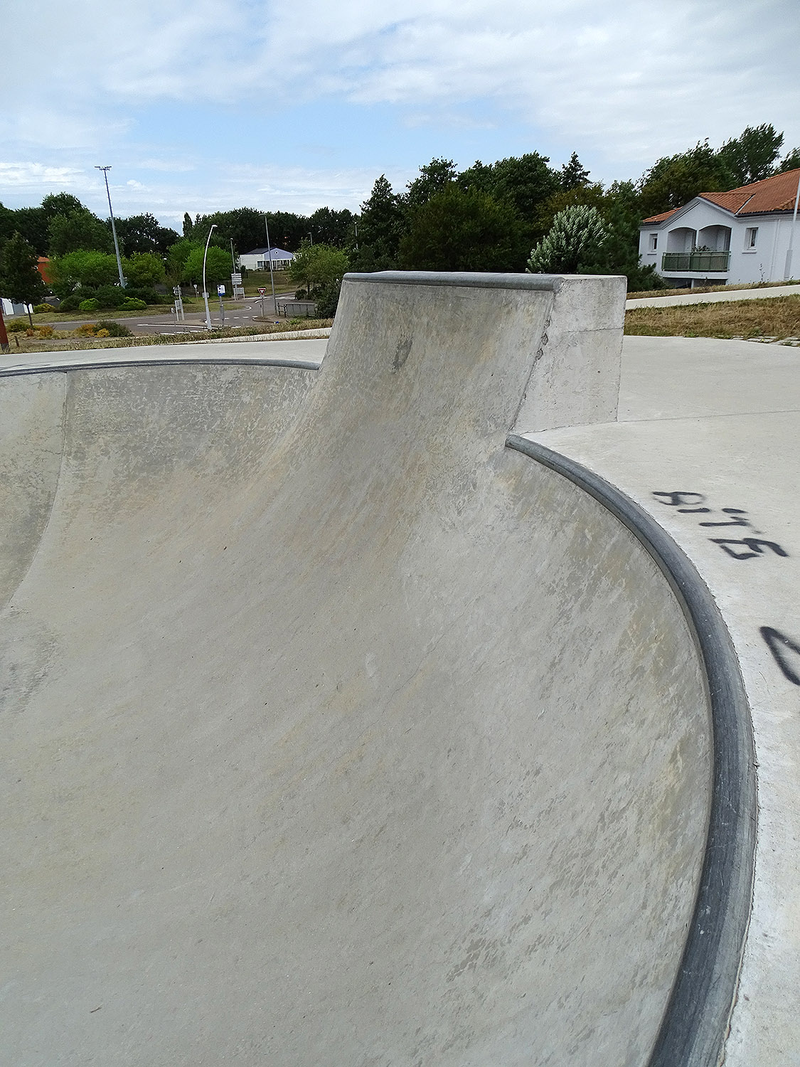 Médiathèque Rimbaud Skatepark Les Sables d' Olonne Skate Spot 4/5