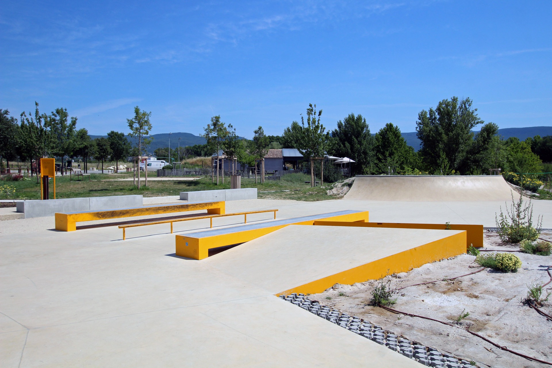 Plan d' Eau Skatepark Apt Skate Spot 4/5