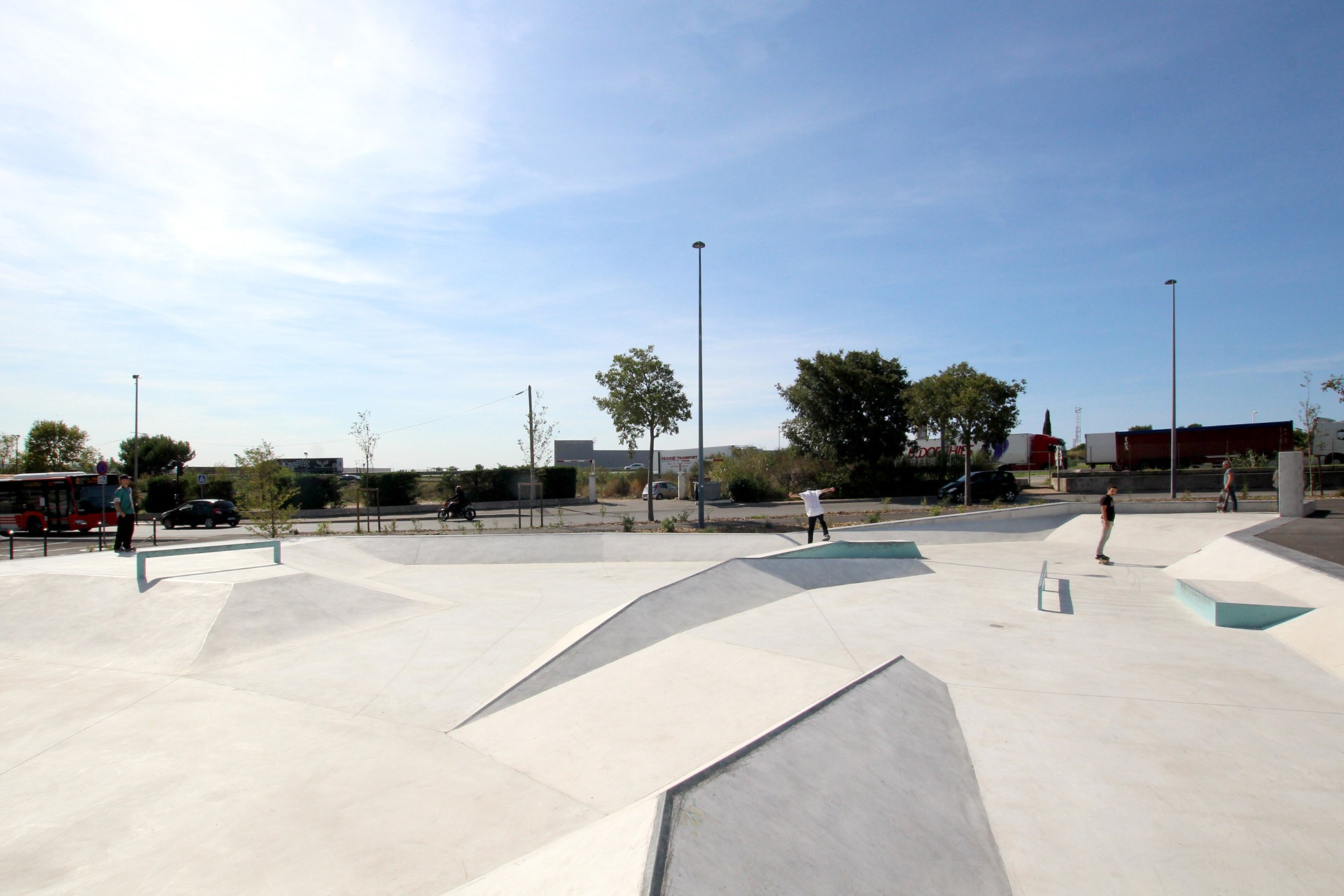 Complexe Léo Lagrange Skatepark Vitrolles Skate Spot 4/5