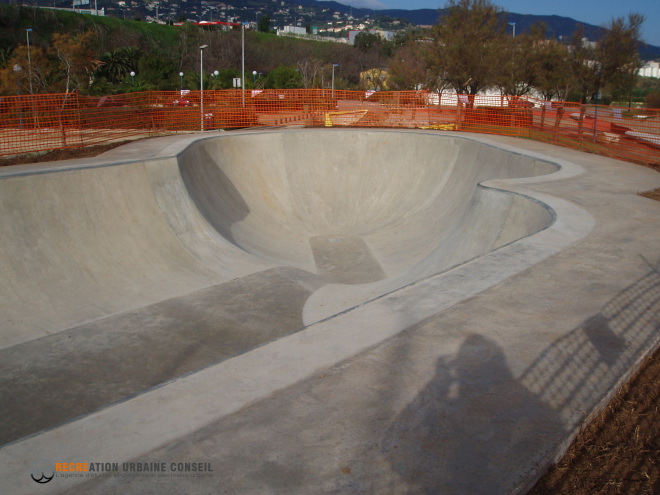 Arinella Bowl Bastia Skate Spot 5/5