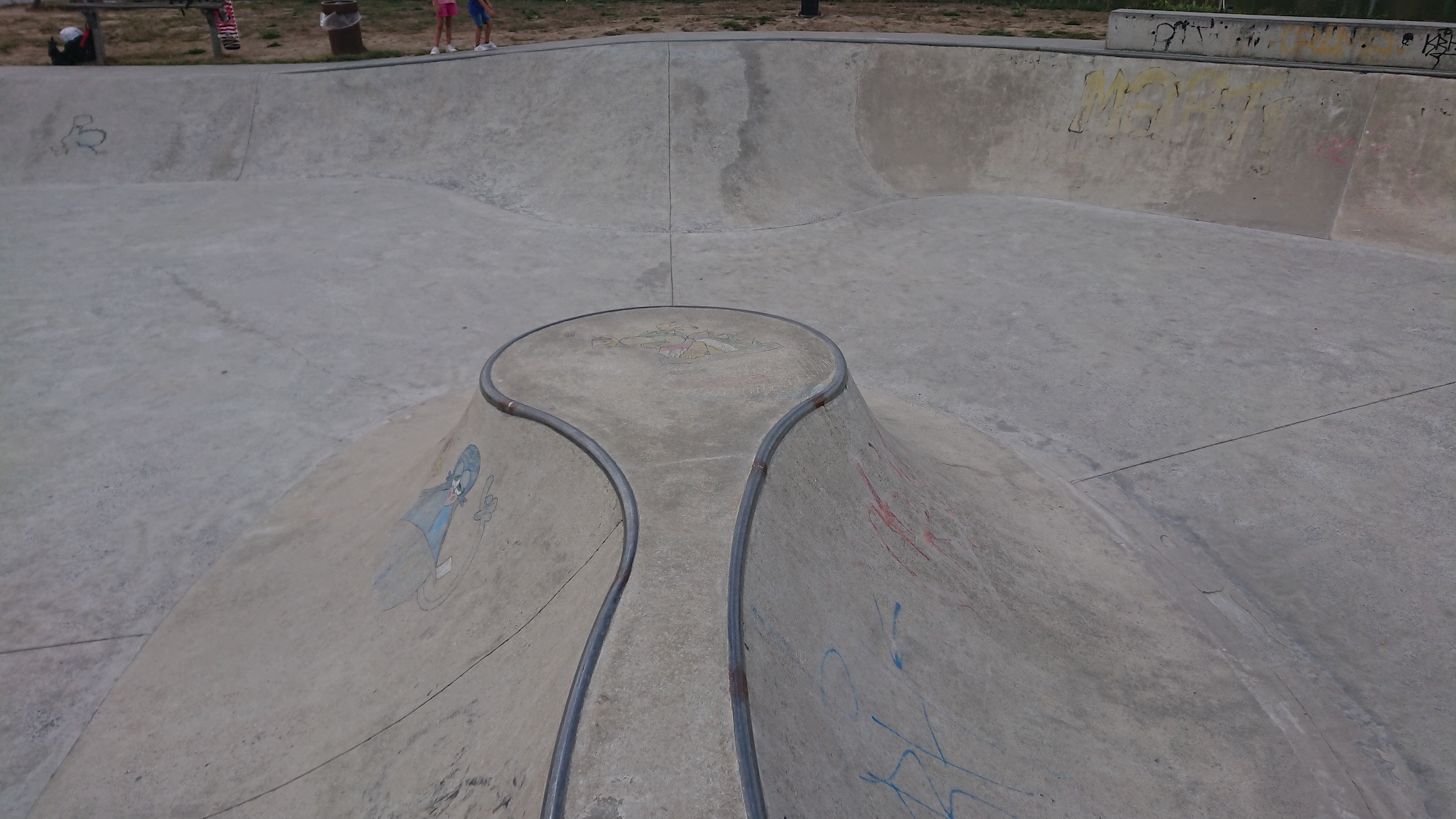 La Porte du Hainaut Bowl Raismes Skate Spot 4/5