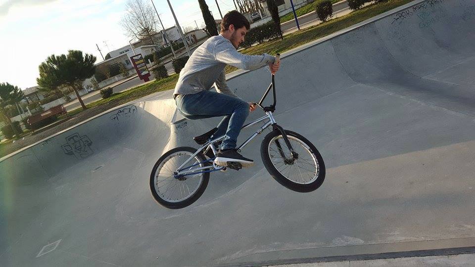 Collège Jules Ferry Bowl Langon Skate Spot 4/5