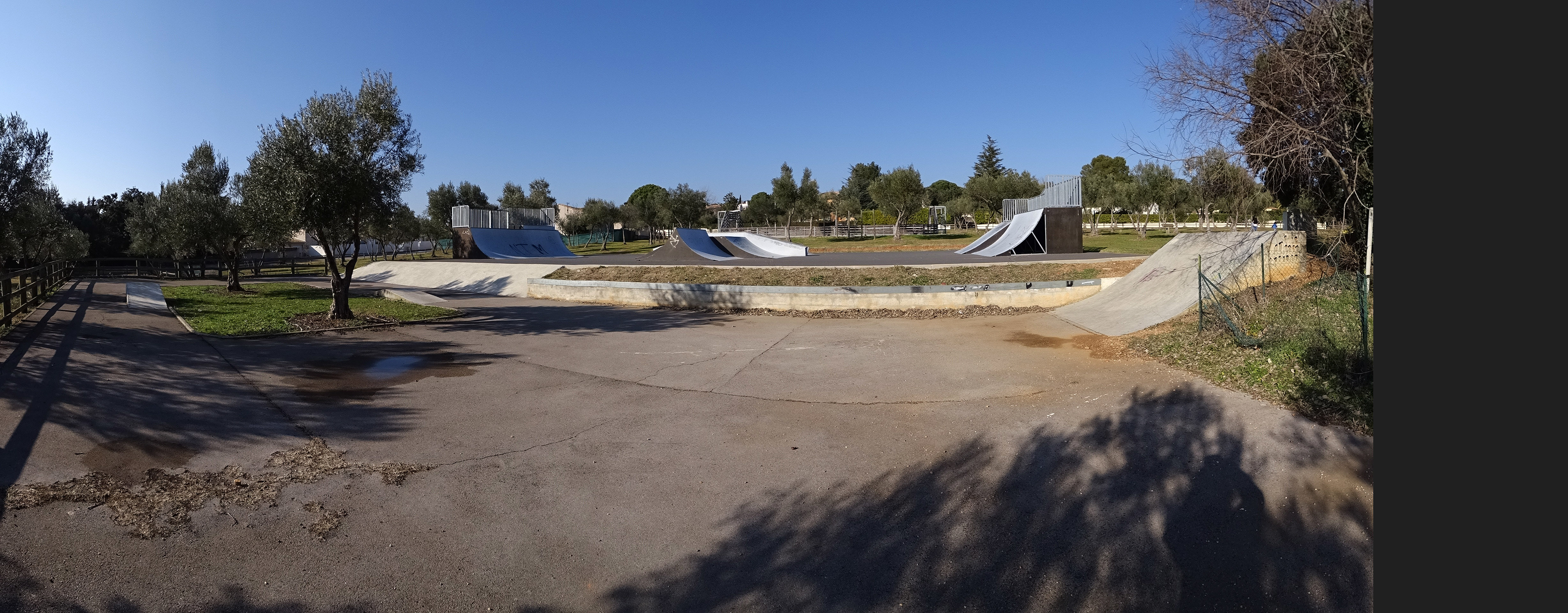 Parc des Olivettes Skatepark Saint Brès Skate Spot 3/5