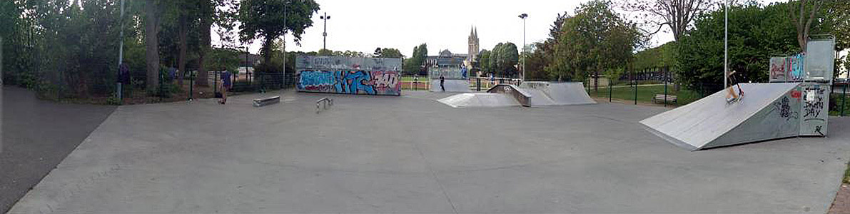 Stade Hélitas Skatepark Caen Skate Spot 3/5