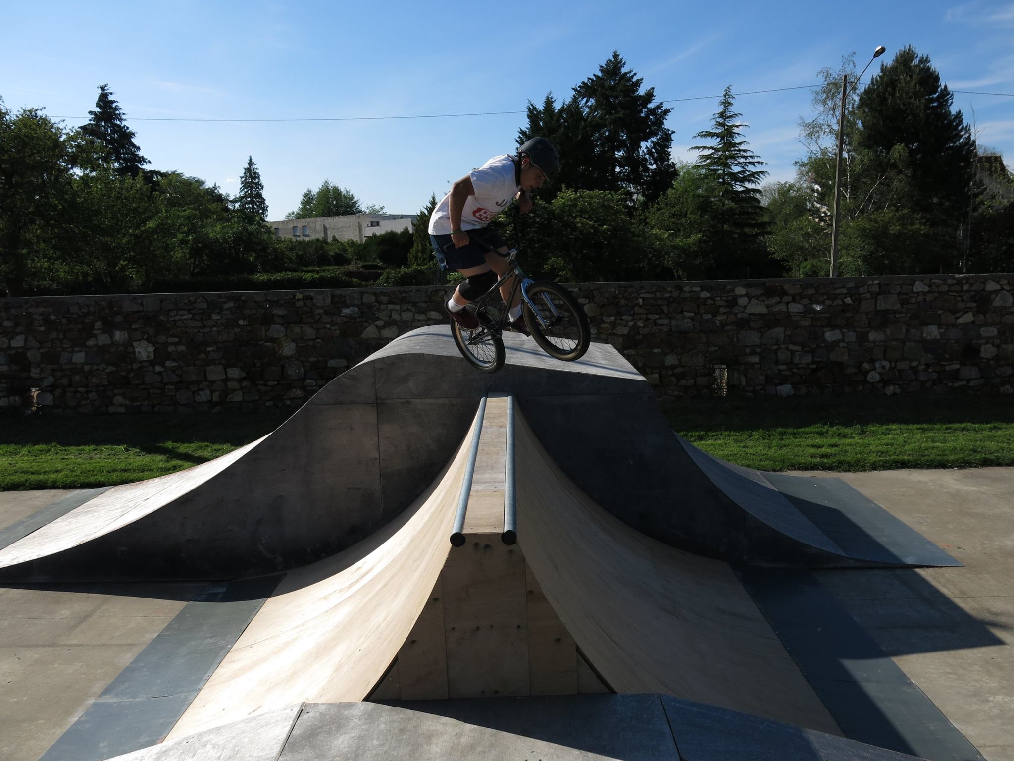 Bellerive Do It Yourself Bellerive sur Allier Skate Spot 3/5