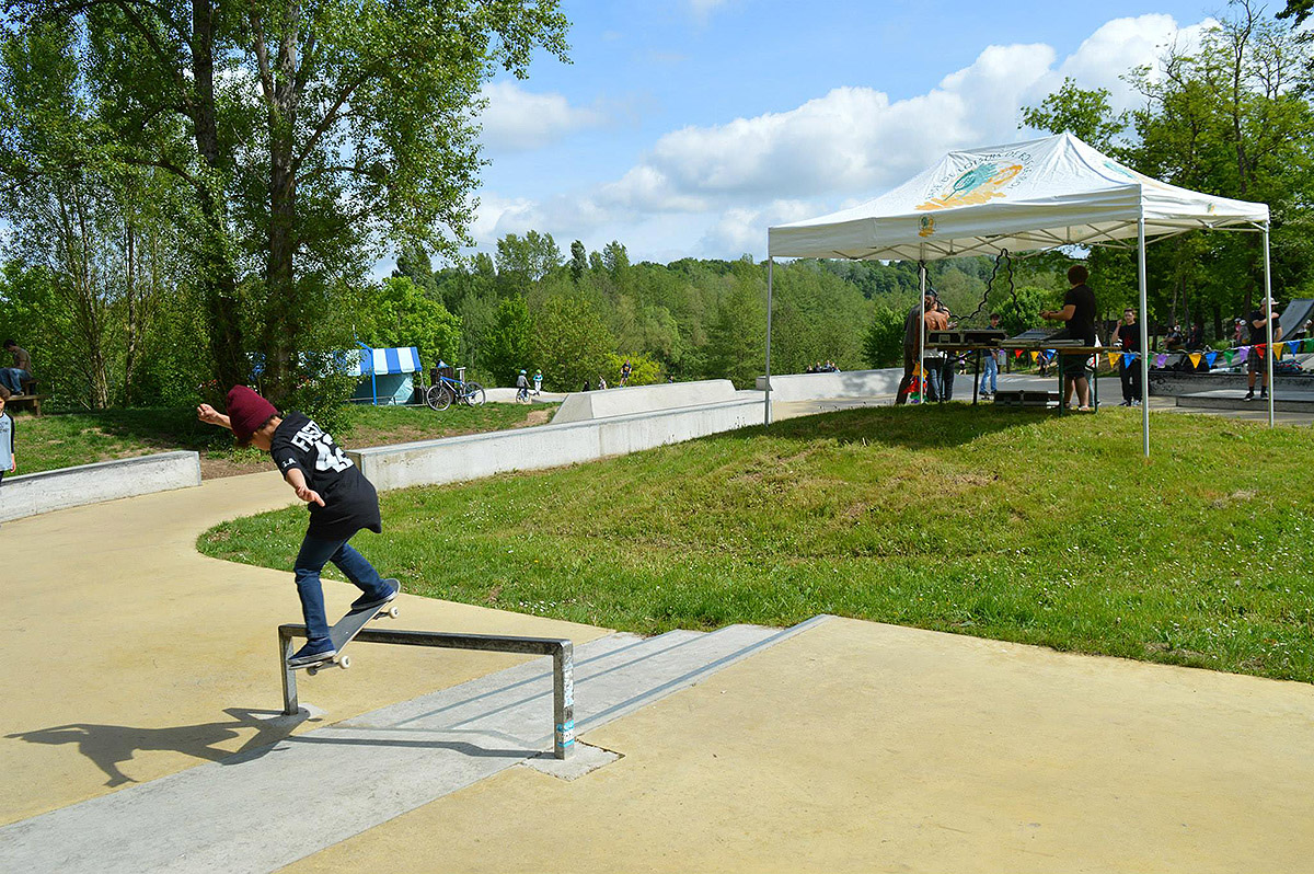 Ile de Loisirs Skatepark Bois le Roi Skate Spot 4/5