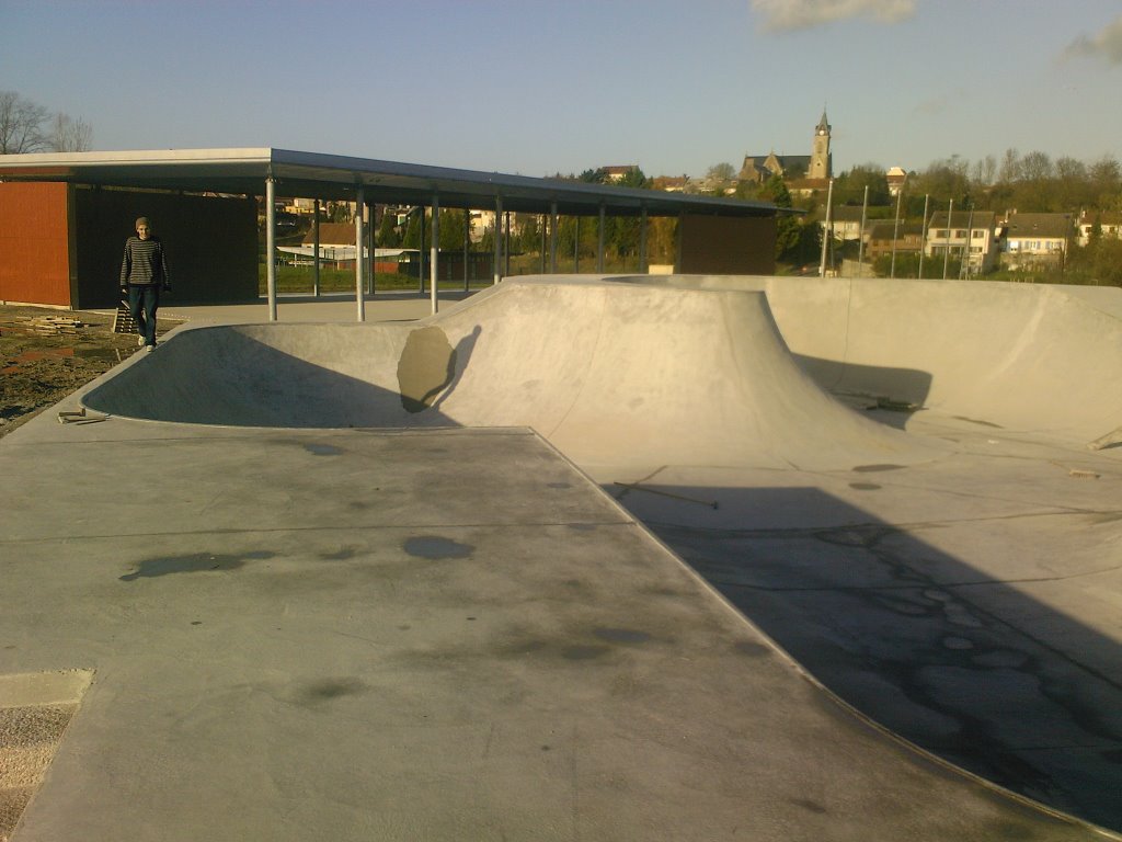 Le Grand Marais Bowl Amiens Skate Spot 4/5