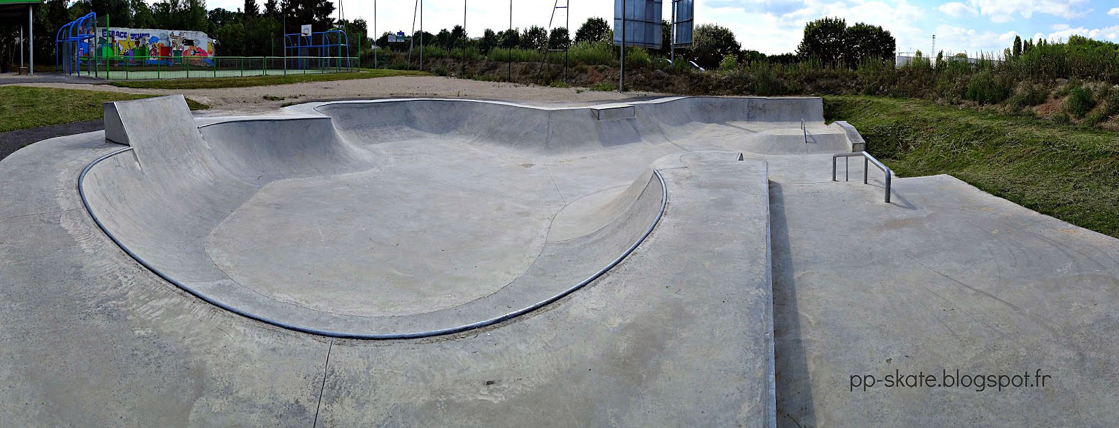 Base de Loisirs Skatepark Ablis Skate Spot 4/5