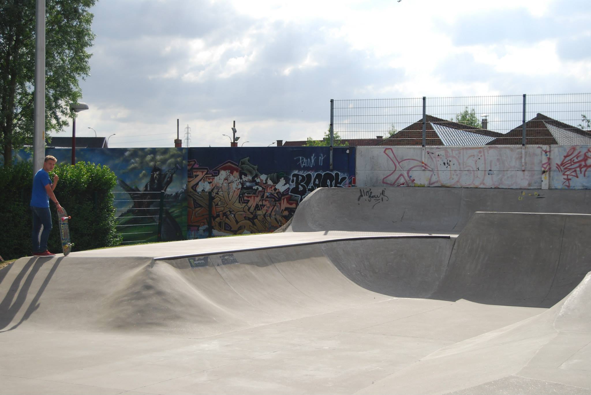 Izzepark Skatepark Izegem Skate Spot 4/5