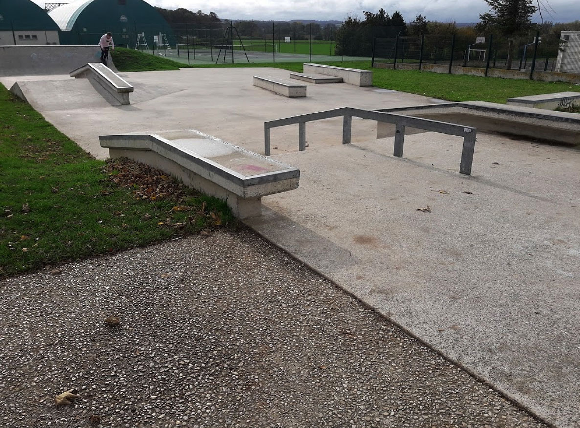Albert Loquet Skatepark Ardres Skate Spot 3/5