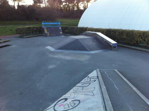 Le Lac Skatepark Saint Palais sur Mer Skate Spot 2/5