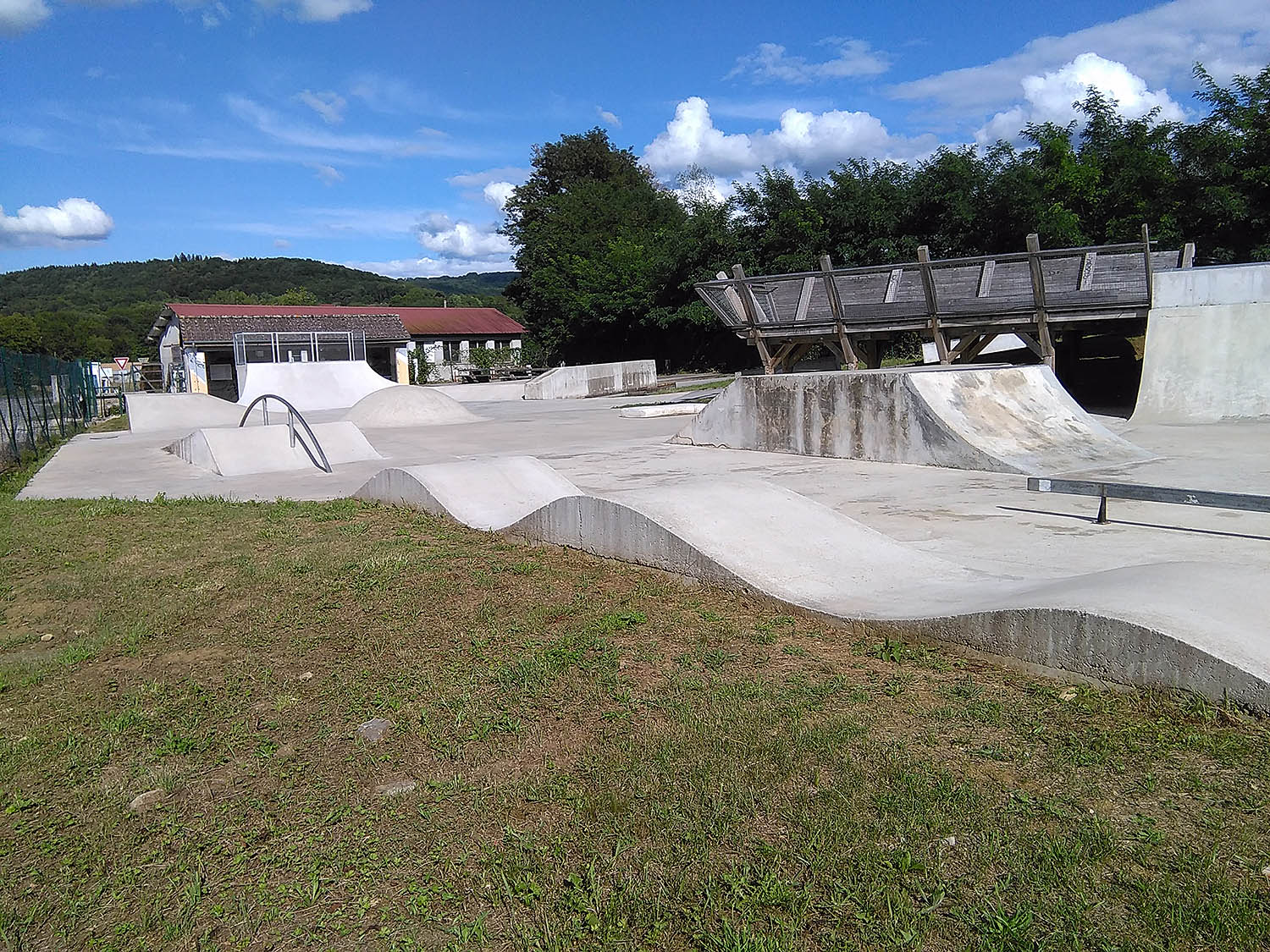 La Déchetterie Skatepark Domblans Skate Spot 3/5