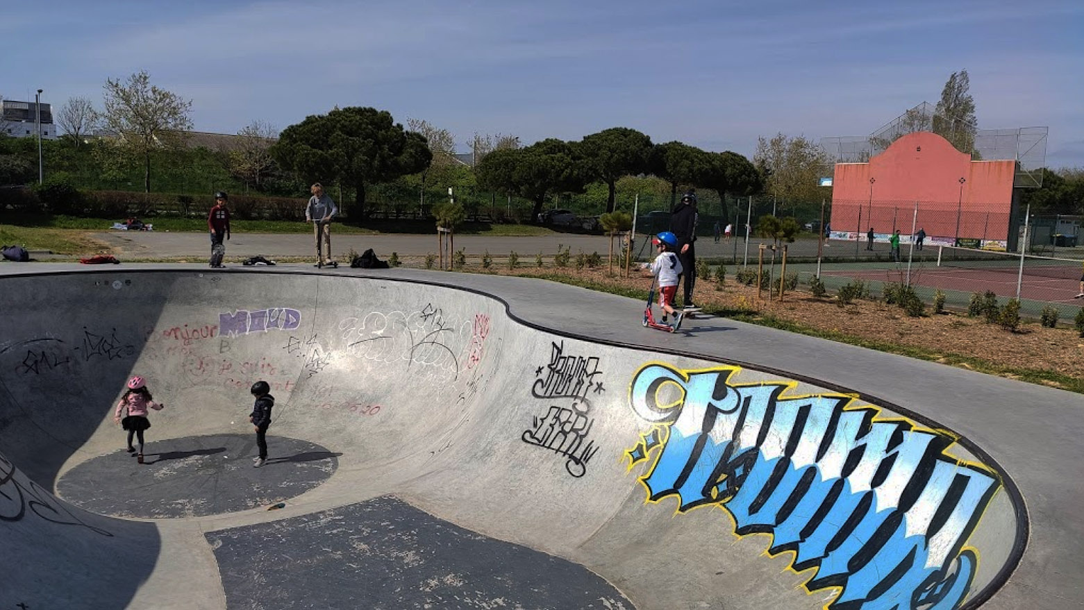 Port Neuf Skatepark La Rochelle Skate Spot 3/5