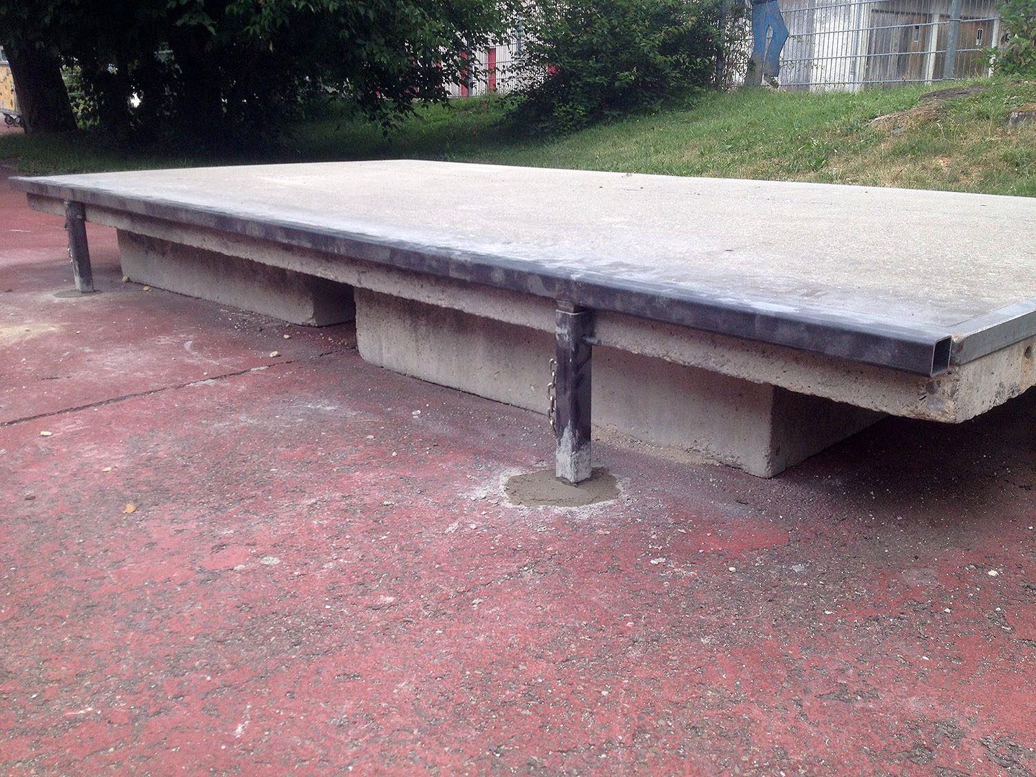 Collège des Jeanneret Do It Yourself Le Locle Skate Spot 4/5