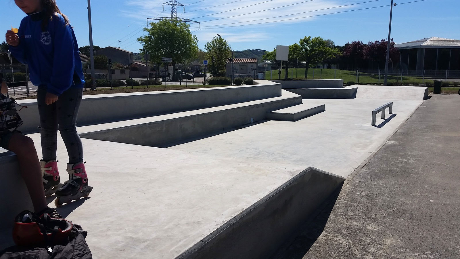 Gymnase Jules Vallès Skatepark Portet-sur-Garonne Skate Spot 3/5