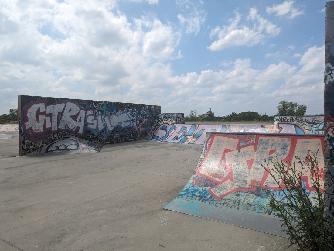 Blue Beach Skatepark Valenton Skate Spot 4/5