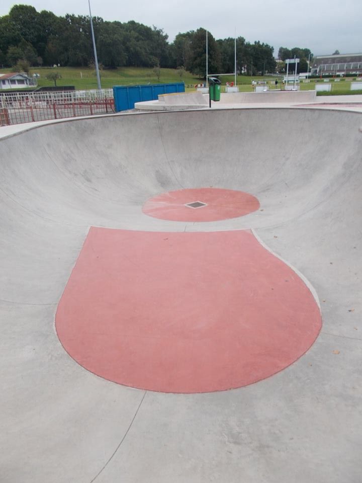 Kanbo Skatepark Cambo les Bains Skate Spot 3/5