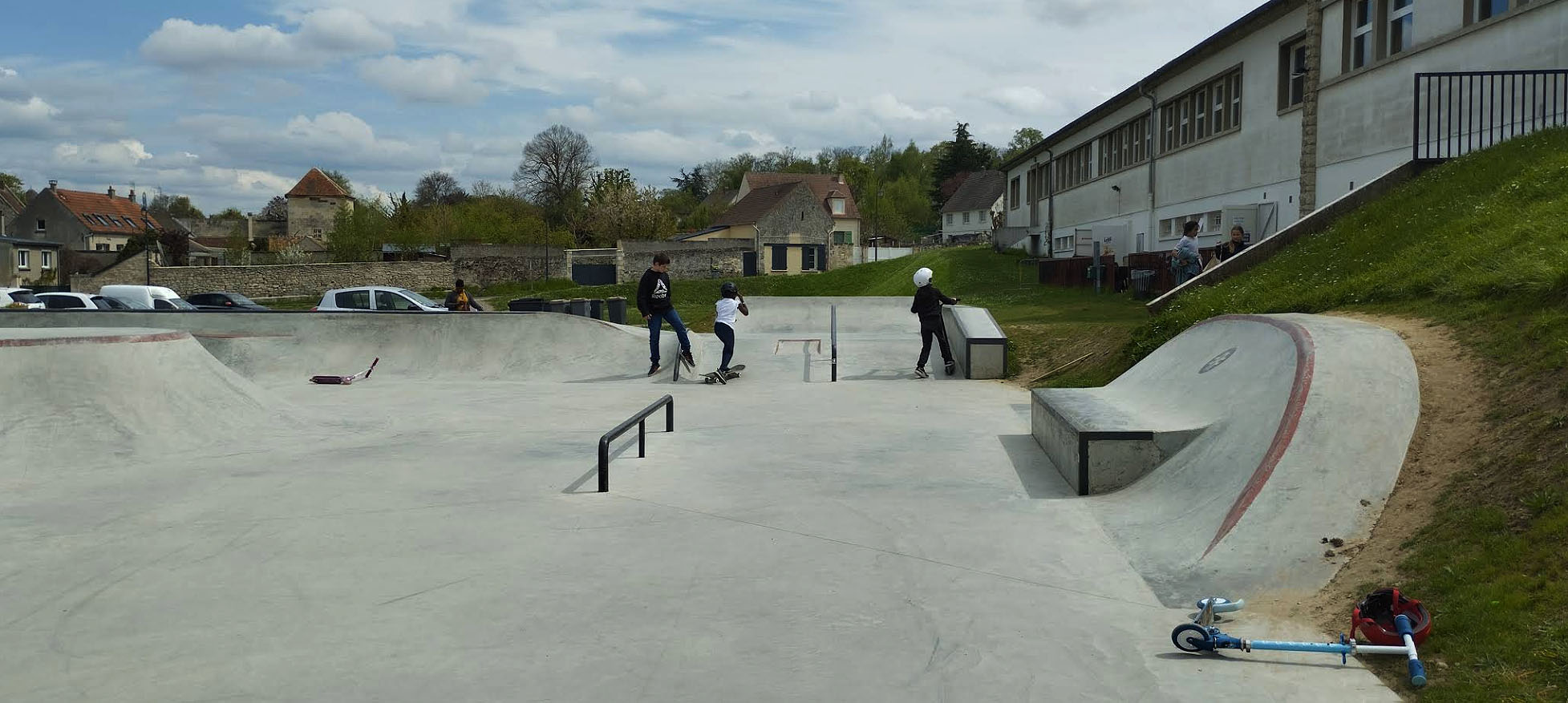 Langevin Skatepark Pont Sainte Maxence Skate Spot 3/5
