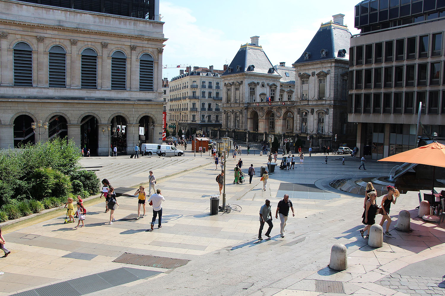 HDV Plaza Lyon Skate Spot 5/5