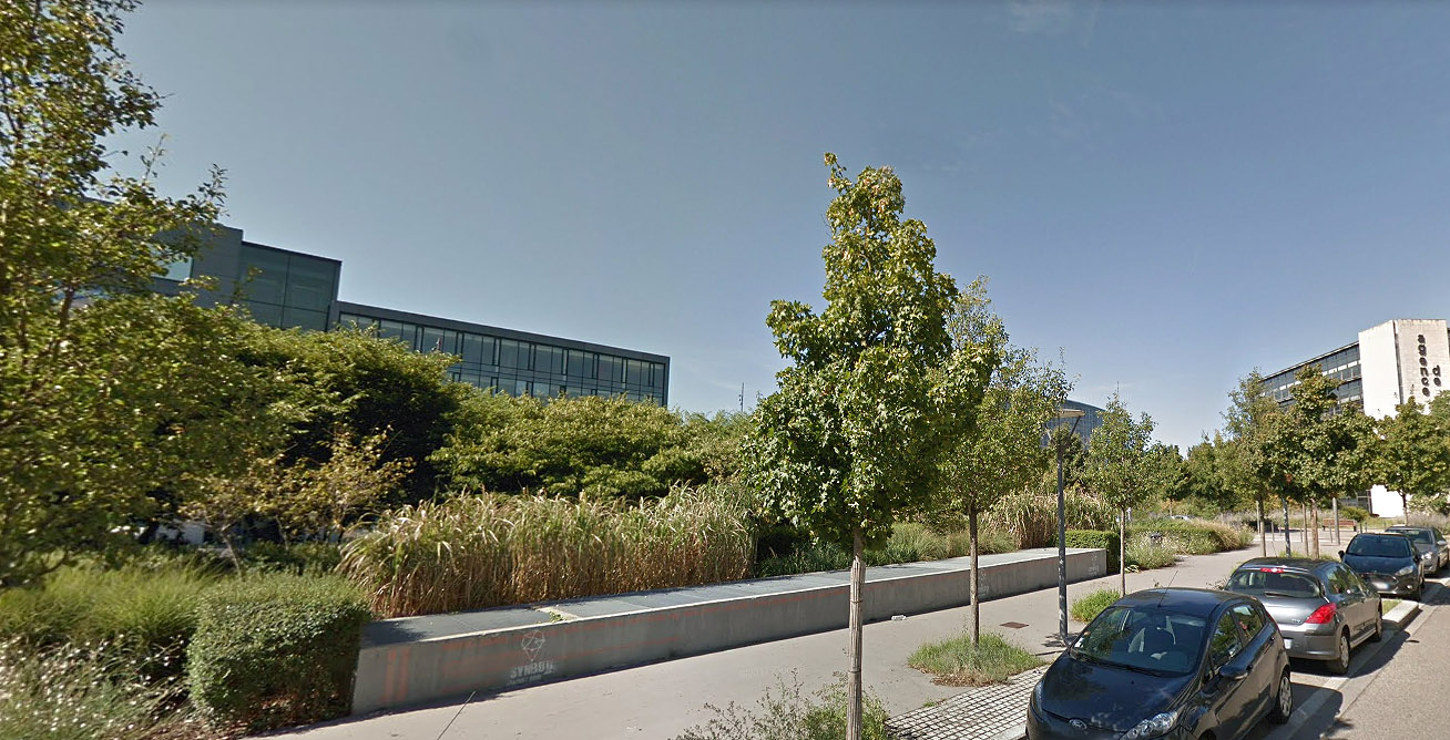 Halle Tony Garnier Spot Street Lyon Skate Spot 3/5