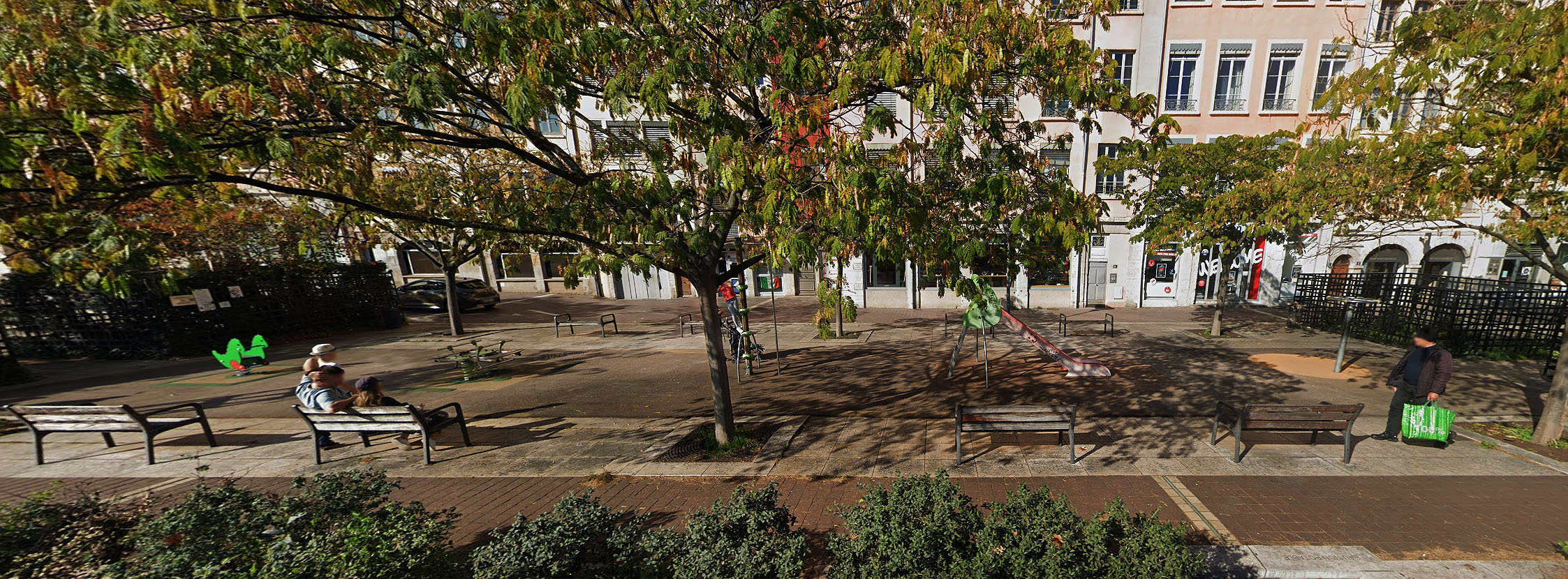 Place Crepu Spot Street Lyon Skate Spot 2/5