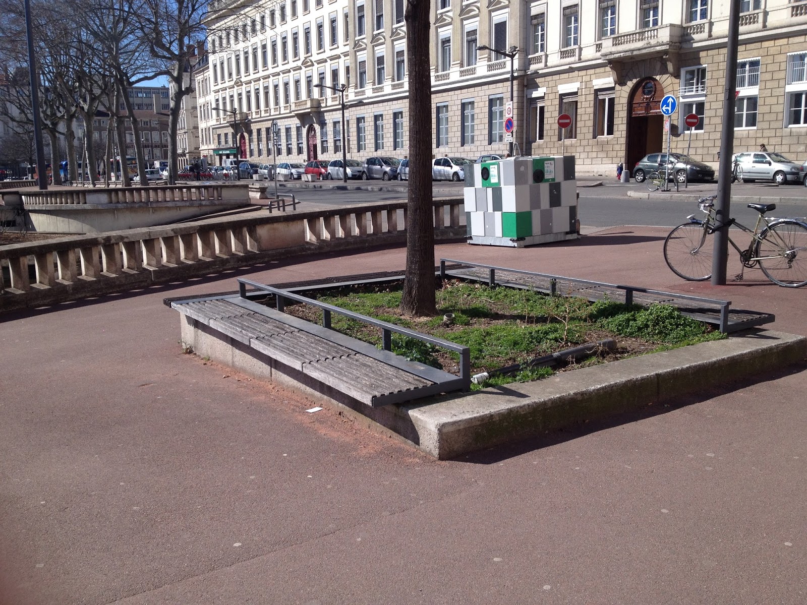 Place Bellecour Spot Street Lyon Skate Spot 3/5