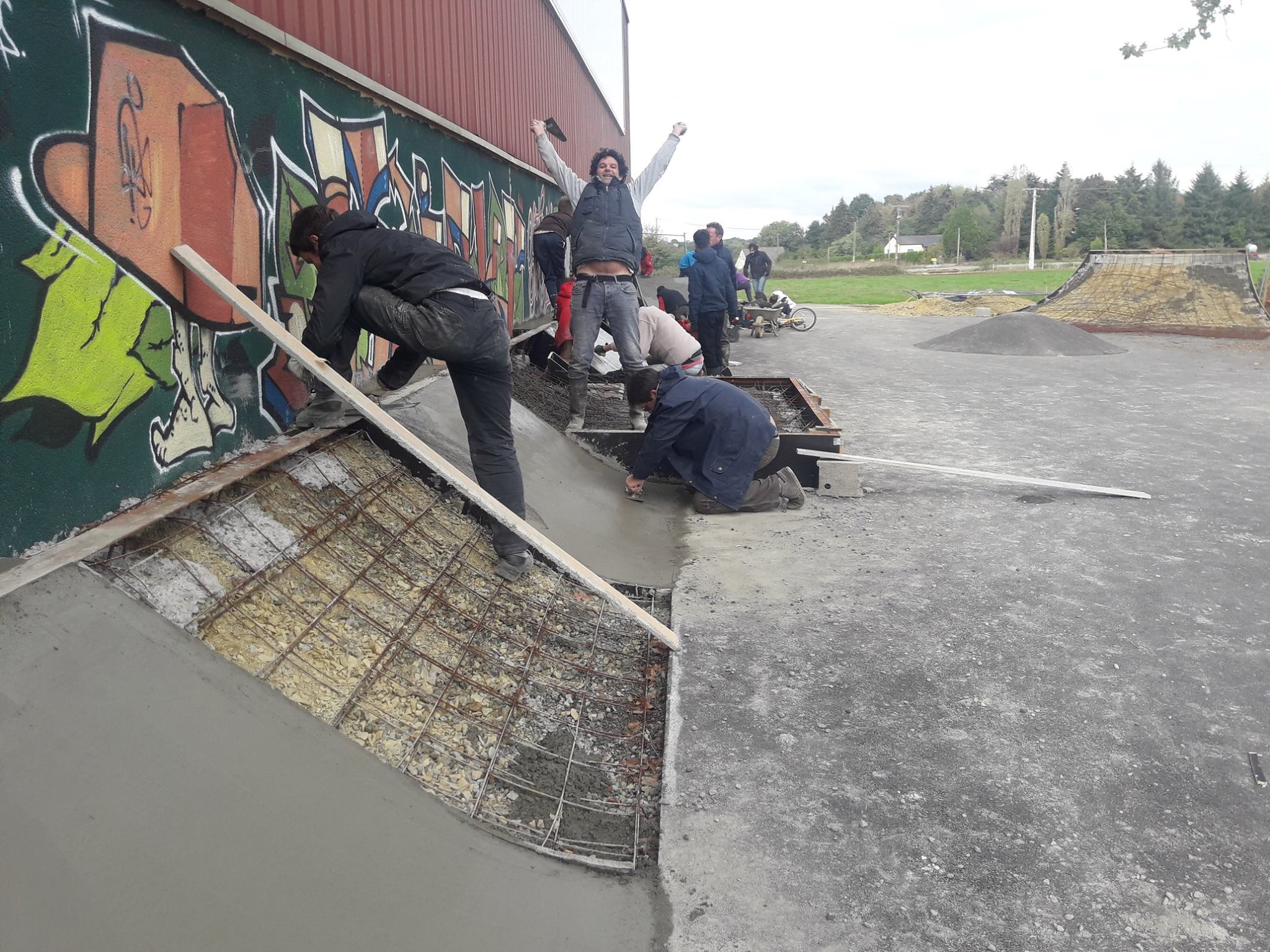 Salle Des Sports Do It Yourself Saint Médard sur Ille Skate Spot 3/5