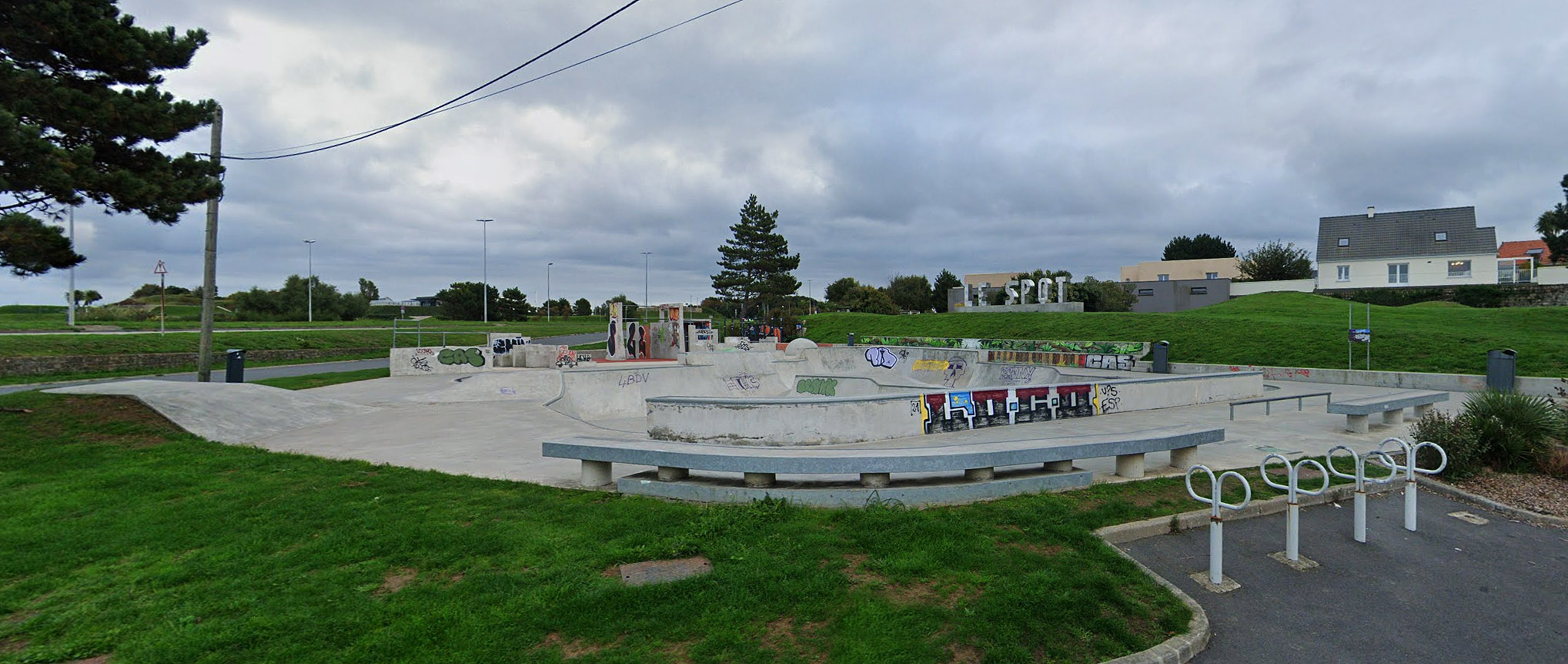 Le Spot Bowl Cherbourg en Cotentin Skate Spot 4/5