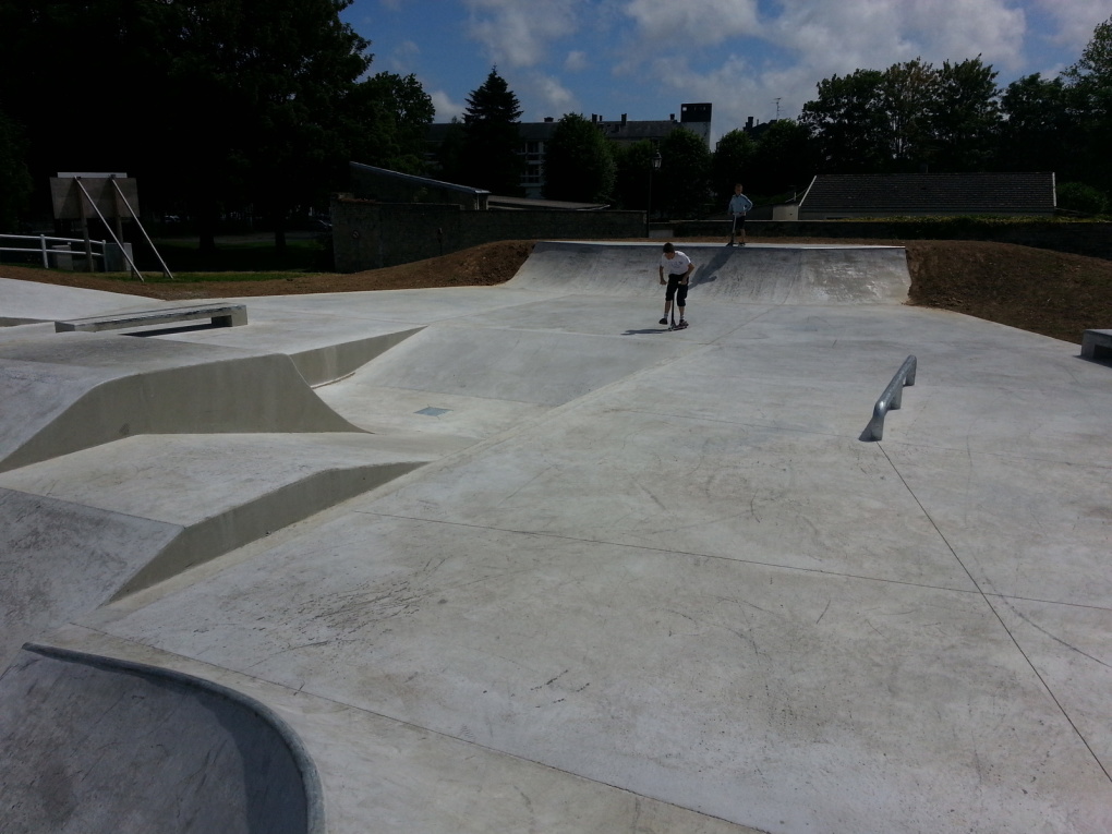 Bayeux Skatepark Bayeux Skate Spot 3/5