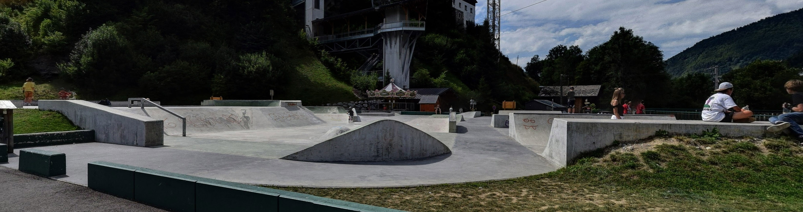Škoda Arena Skatepark Morzine Skate Spot 3/5