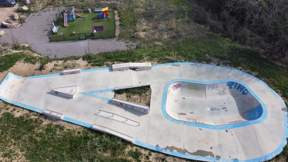 The Bowl Bowl Magalas Skate Spot 3/5