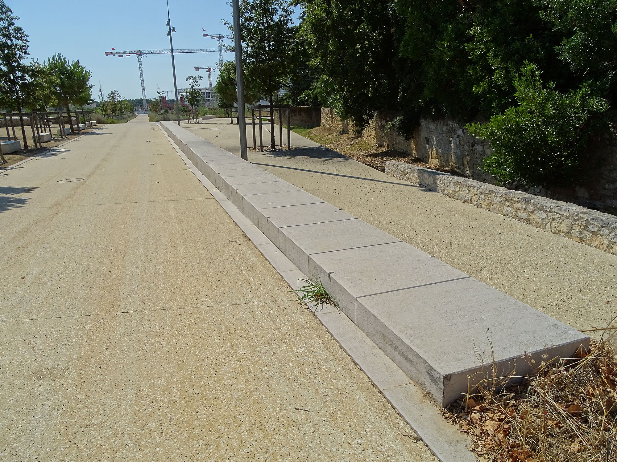 Château de la Mogère Spot Street Montpellier Skate Spot 3/5