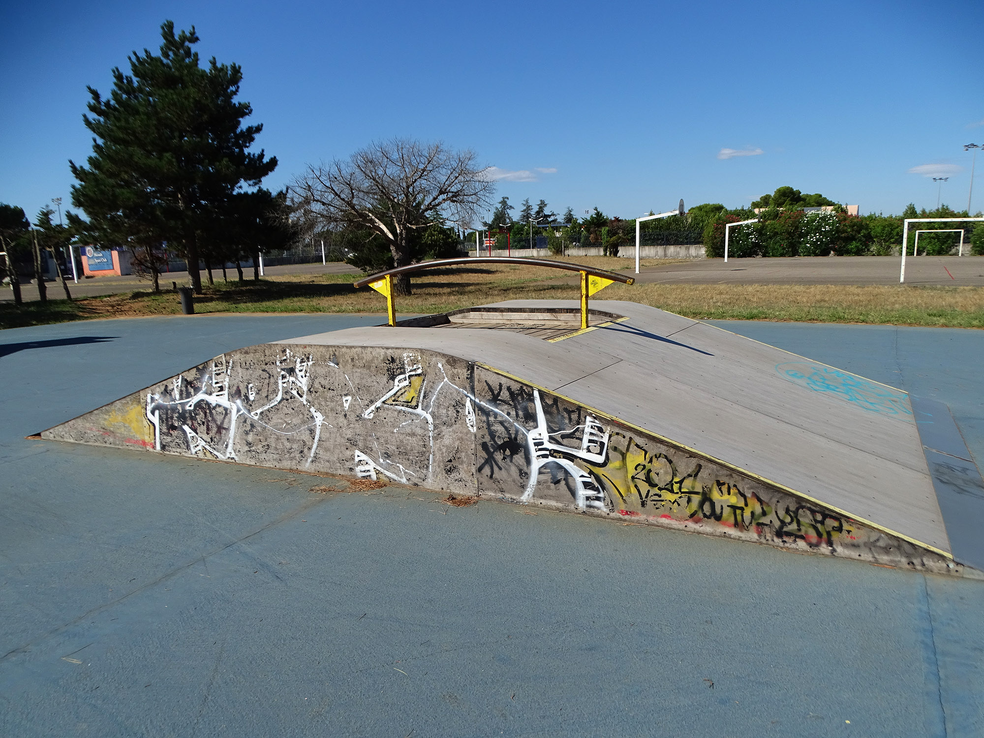 Grammont Old Modules Skatepark Montpellier Skate Spot 3/5