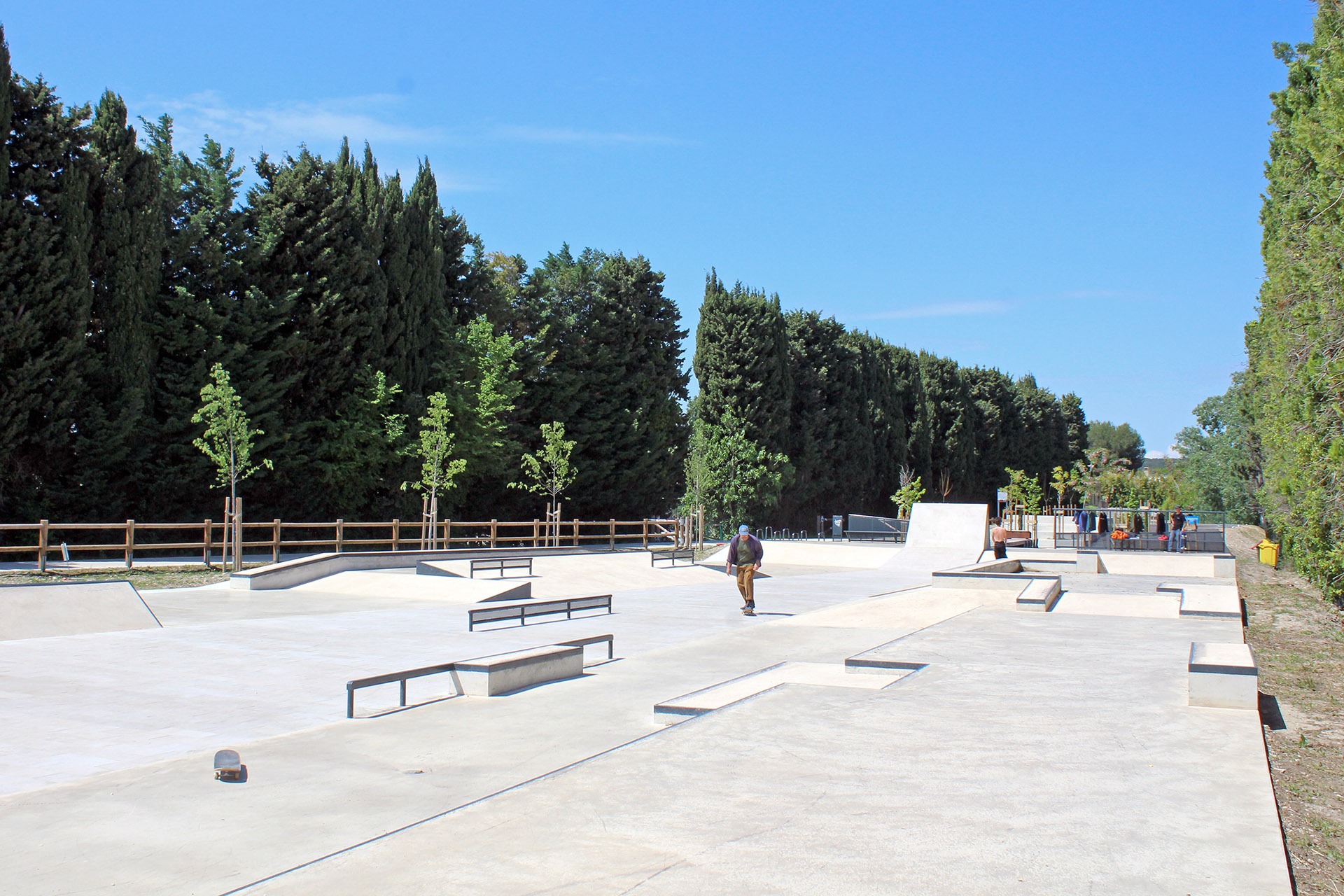 Les Arènes Skatepark Noves Skate Spot 4/5