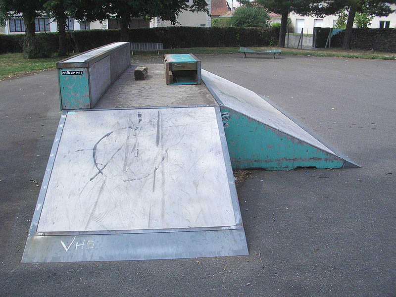 Artix Skatepark Artix Skate Spot 1/5