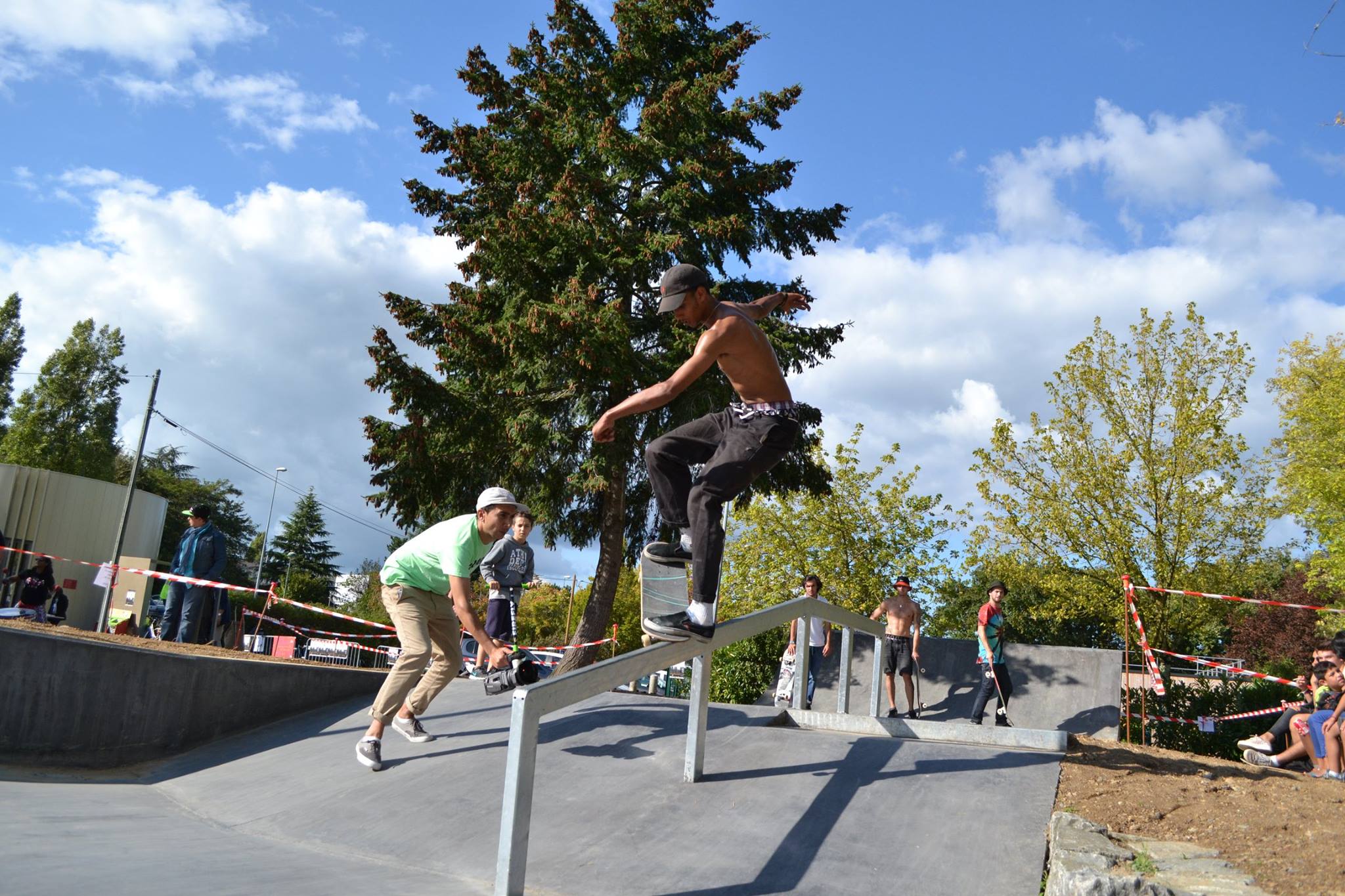Lande de Mazaire Plaza La Chapelle sur Erdre Skate Spot 4/5