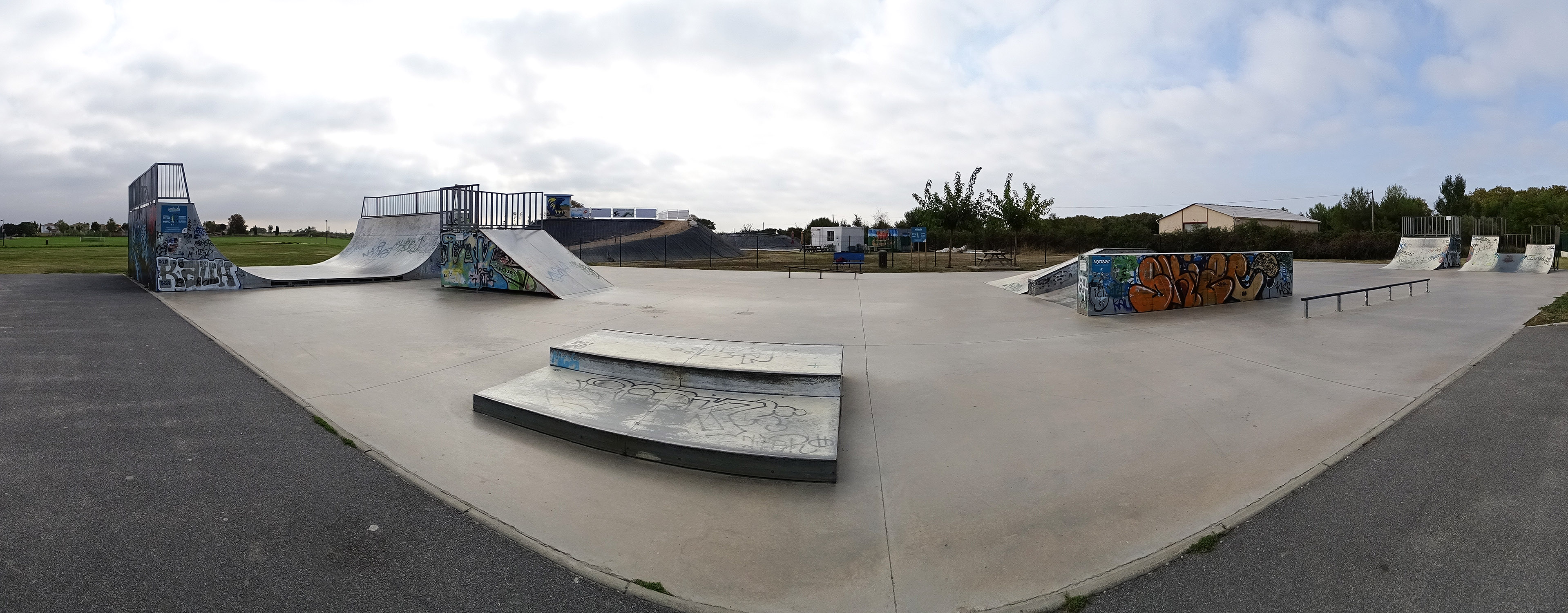 Plaine des Sports Skatepark Mauguio Skate Spot 3/5