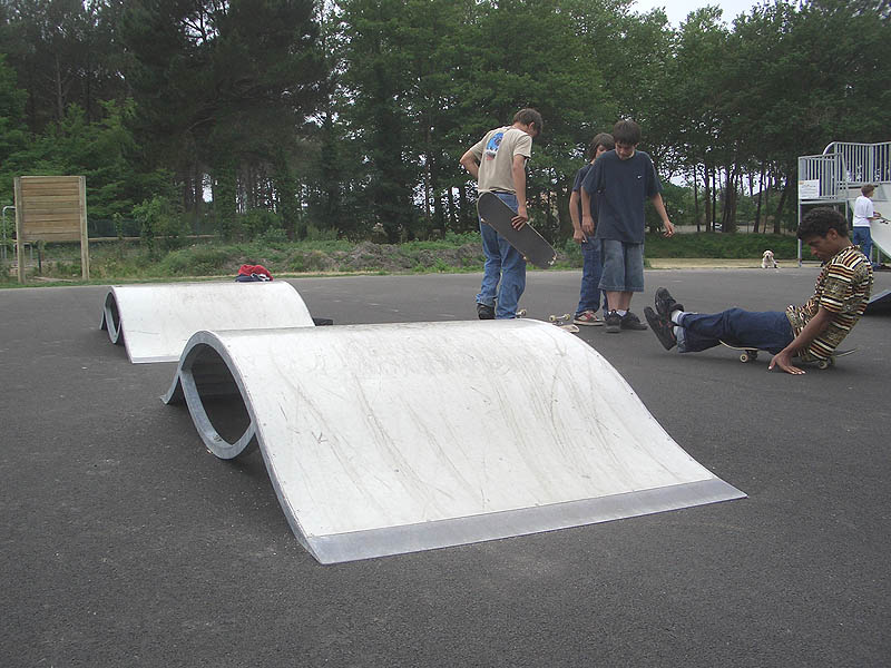 La Piscine Skatepark Mimizan Skate Spot 2/5