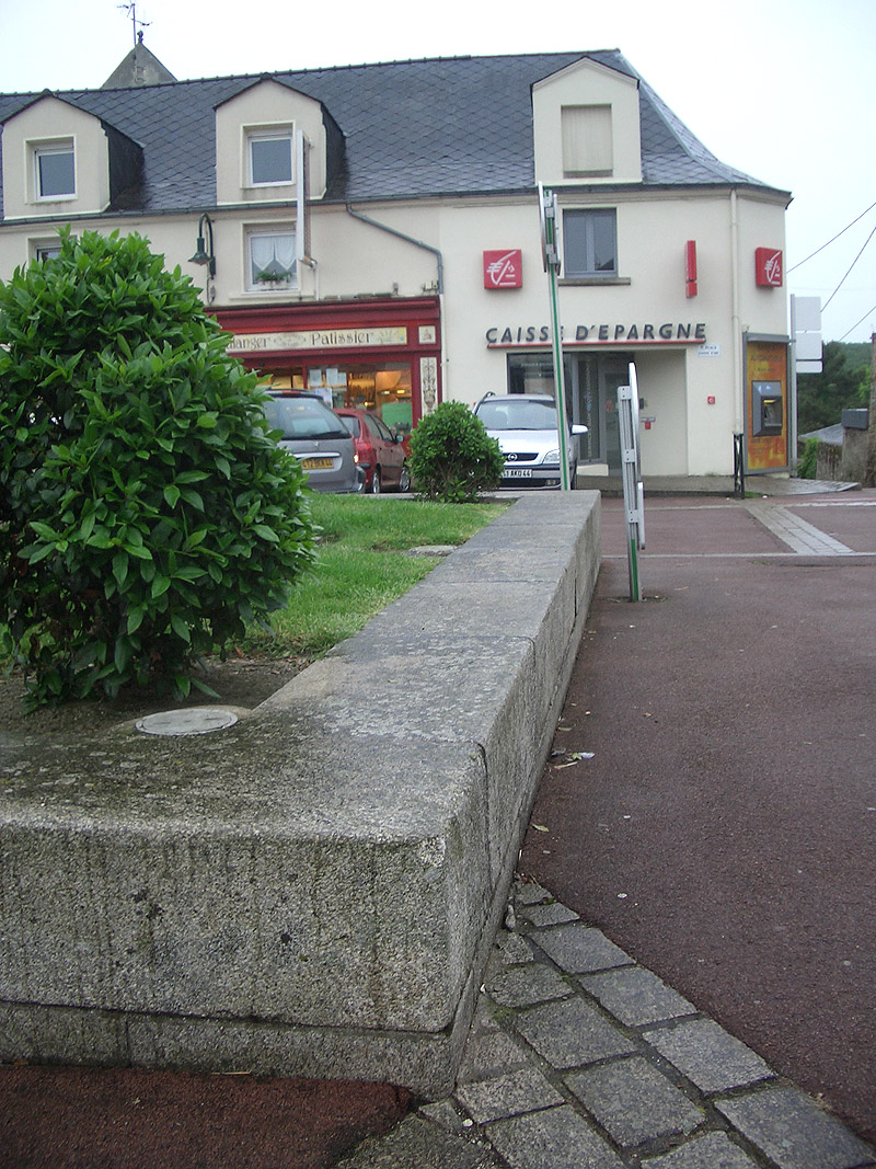 L' Église Spot Street Orvault Skate Spot 2/5
