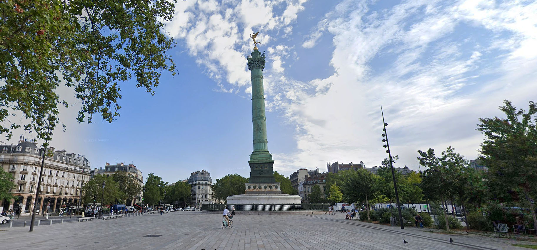 Bastille Plaza Paris Skate Spot 5/5