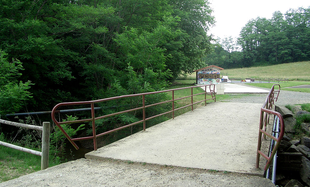 Pouillon Skatepark Pouillon Skate Spot 2/5