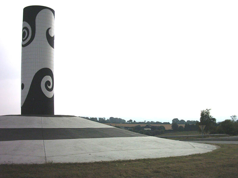 Rond Point Vache Spot Street Chateaulin Skate Spot 3/5