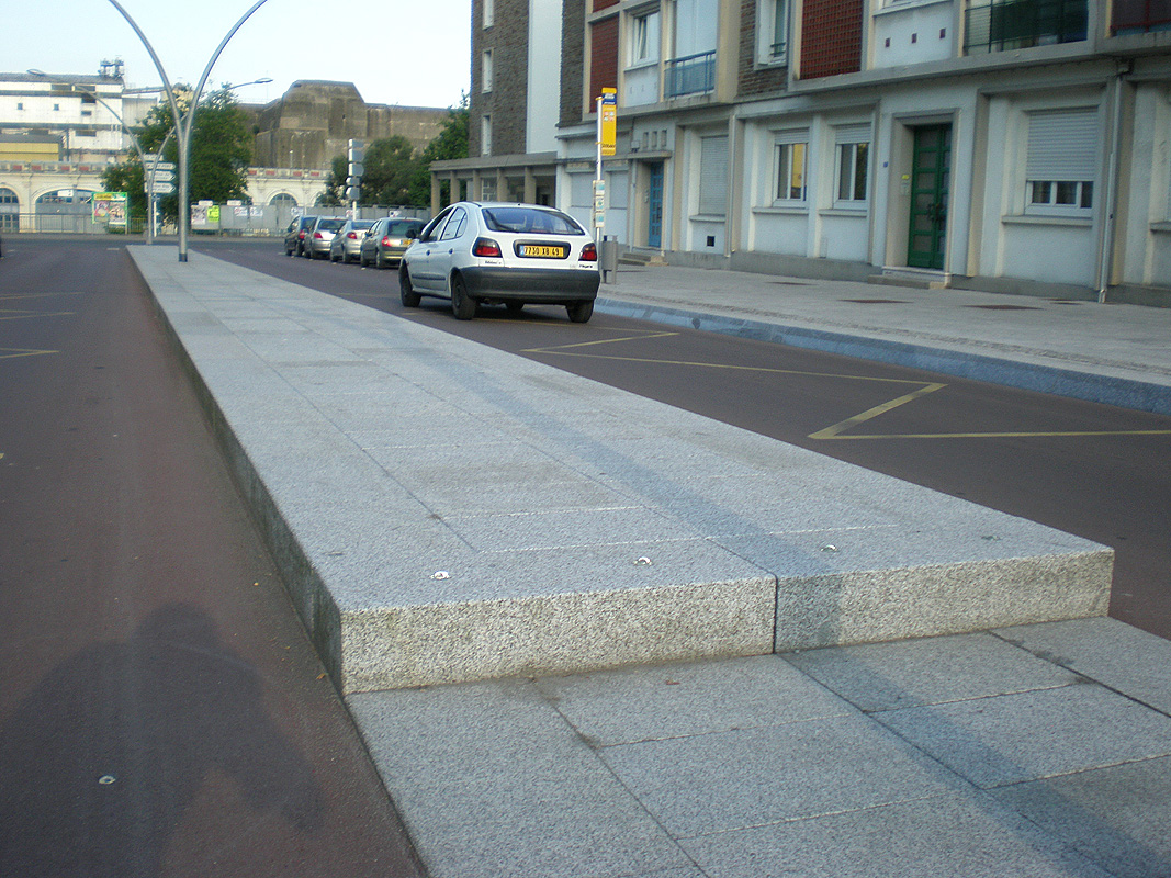 Maison des associations Spot Street Saint Nazaire Skate Spot 3/5