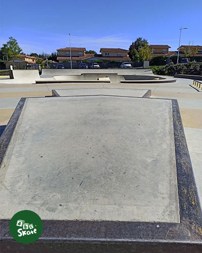 St Pierre du Mont Skatepark Saint Pierre du Mont Skate Spot 4/5