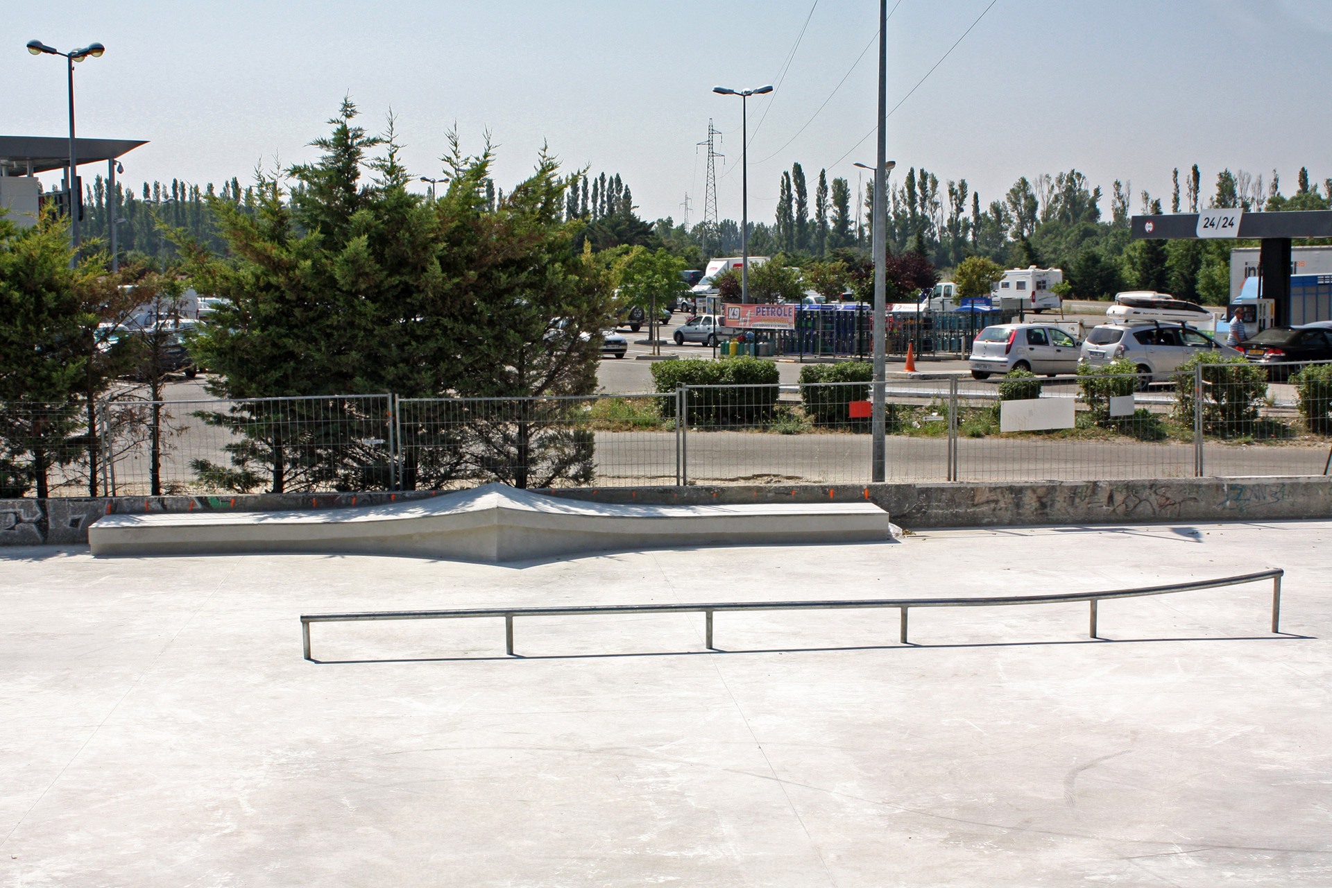 Inter Skatepark Saint Martin de Crau Skate Spot 2/5