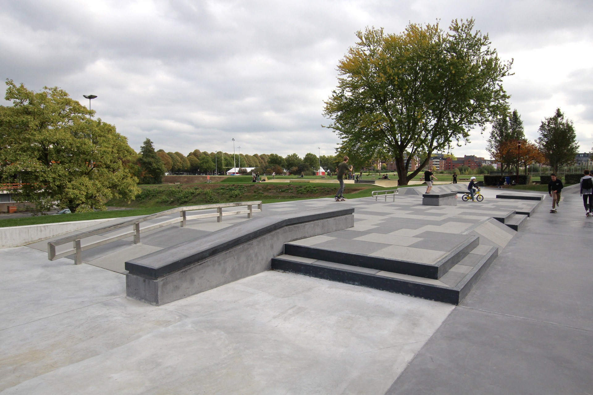 Plaine des Brig Skatepark Tournai Skate Spot 4/5
