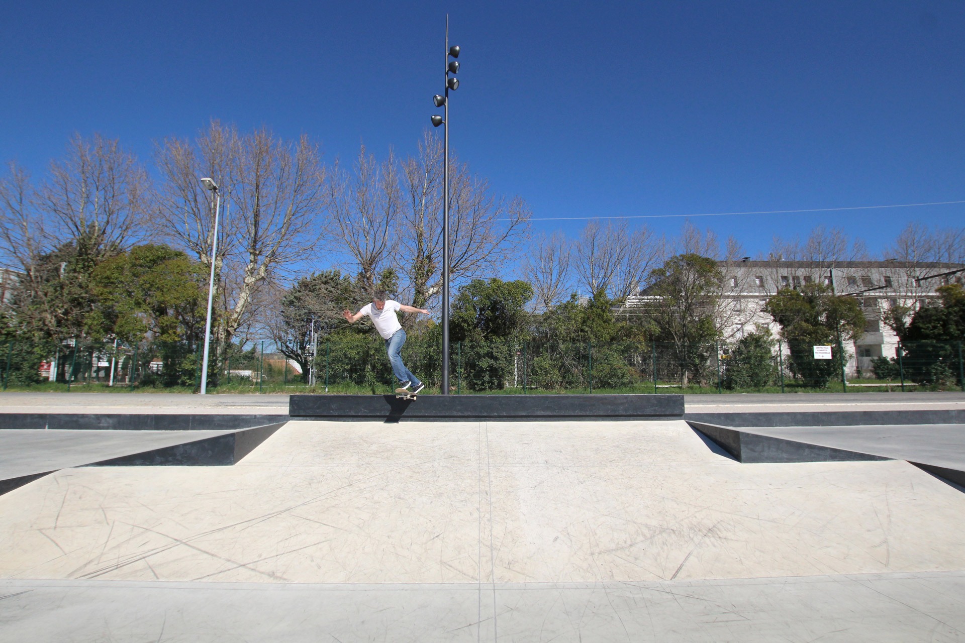 La Gare Skatepark Salon de Provence Skate Spot 4/5